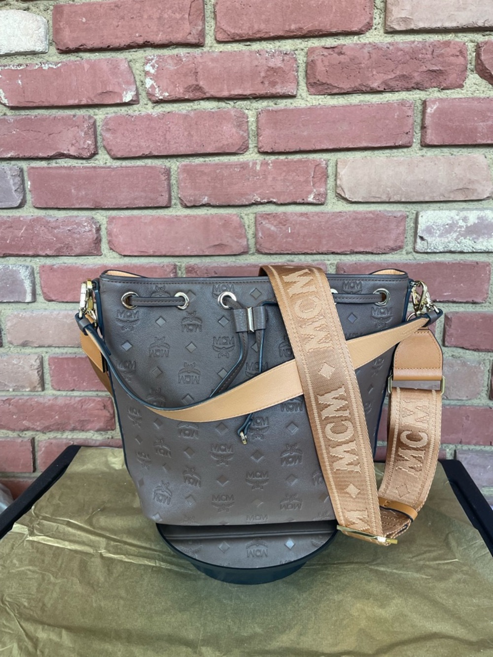 🔥MCM 🔥Brown 🔥Monogram 🔥Drawstring🔥 Tote with Shoulder Strap🔥 - Picture 12 of 13
